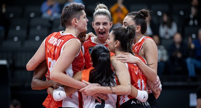 ECZACIBAŞI DYNAVİT’TEN NET GALİBİYET