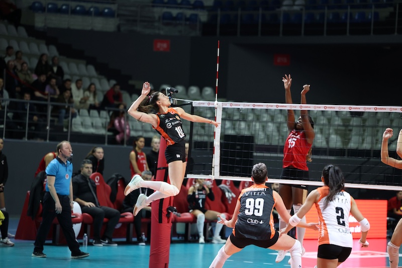 ECZACIBAŞI DYNAVİT’TEN NET GALİBİYET
