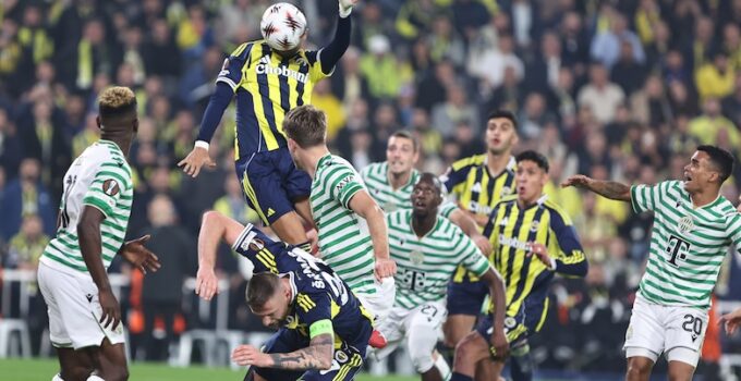 FENERBAHÇE 1 PUANA SEVİNEMEDİ!