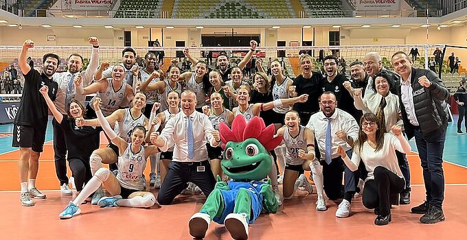 NİLÜFER BLD. EKER EVİNDE KAZANDI