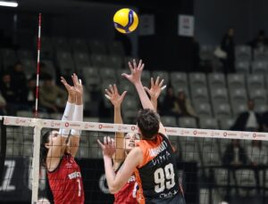 ECZACIBAŞI DYNAVİT ZORLU MAÇI KAZANDI