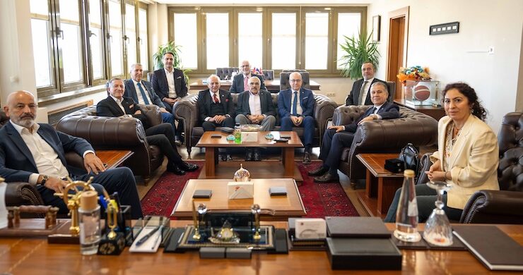 Efsane Şampiyon Mersinli Ahmet Kireççi Memleketinde Anıldı