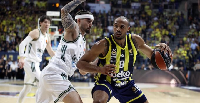 FENERBAHÇE BEKO EVİNDE KAYBETTİ