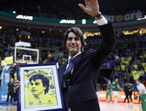 İBRAHİM KUTLUAY’A BÜYÜK ONUR