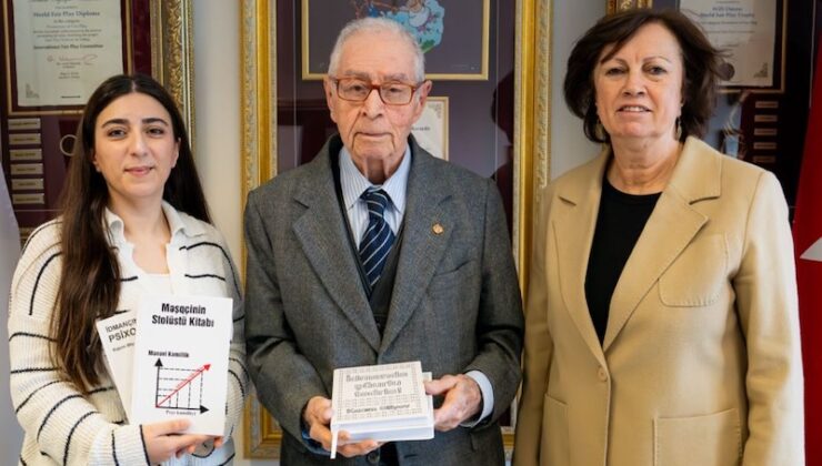 Kazım Aliyev’den TMOK Kütüphanesi’ne Anlamlı Bağış