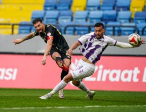 ZECORNER KAYSERİSPOR KUPADAN ELENDİ