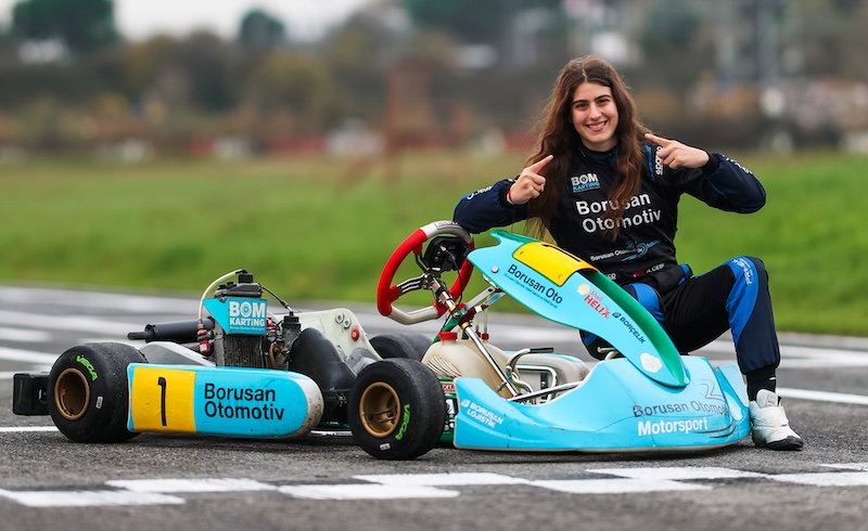 17 Yaşındaki Ayşe Çebi Türkiye Karting Şampiyonu Oldu