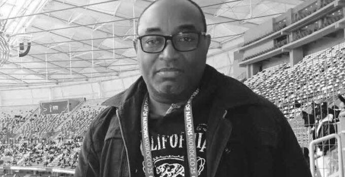 Afrika futbolu Malili gazeteci Mohamed Soumare İçin Yasta