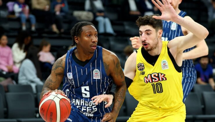 Anadolu Efes Mersinspor’u Rahat Geçti