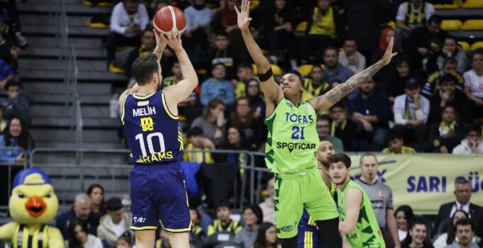 FENERBAHÇE BEKO LİDERLİĞİ SÜRDÜRDÜ