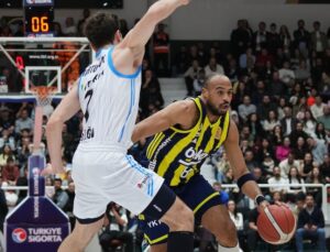 FENERBAHÇE BEKO TAM YOL İLERİ