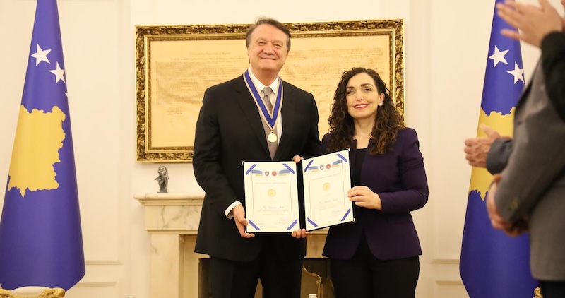 HASAN ARAT’A KOSOVA’DAN BÜYÜK ONUR