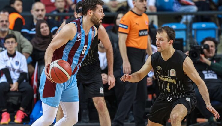 HAYRİ GÜR’DE GÜÇ GÖSTERİSİ