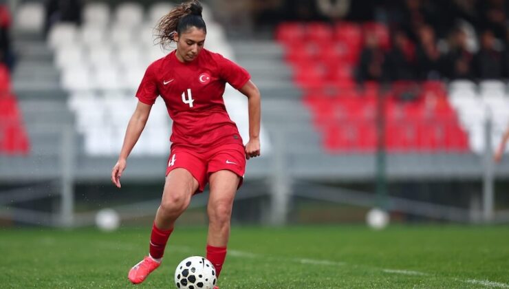 Milli Futbolcu Selin Cemal Başdüdükçü İngiltere Yolcusu