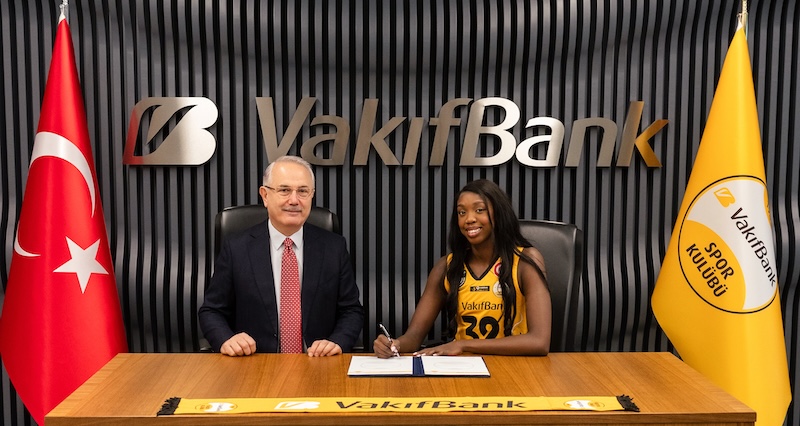 Pasör Çaprazı Adhuoljok Malual VakıfBank’ta