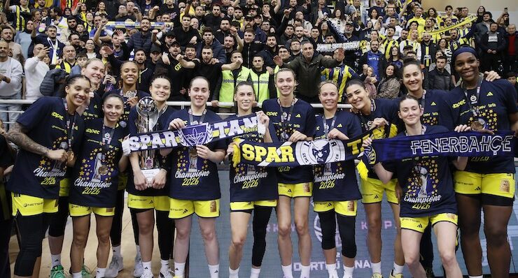 POTANIN KRALİÇELERİ KUPAYI ANLATTI