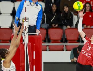 SARI MELEKLER ZİRVEYİ GARANTİLEDİ