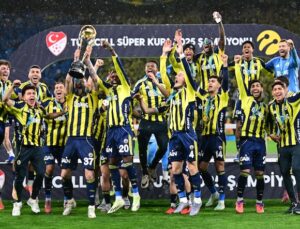 SÜPER KUPA ŞAMPİYONUN ELLERİNDE