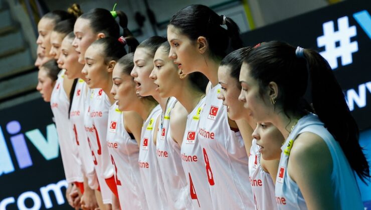 U18 VOLEYBOL MİLLİ TAKIM YARI FİNALDE
