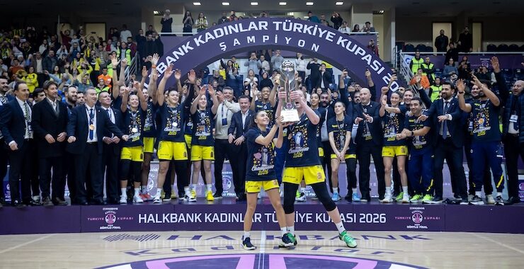YILIN İKİNCİ KUPASI DA FENERBAHÇE’NİN