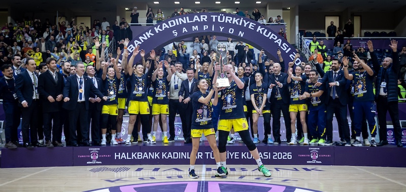 YILIN İKİNCİ KUPASI DA FENERBAHÇE’NİN