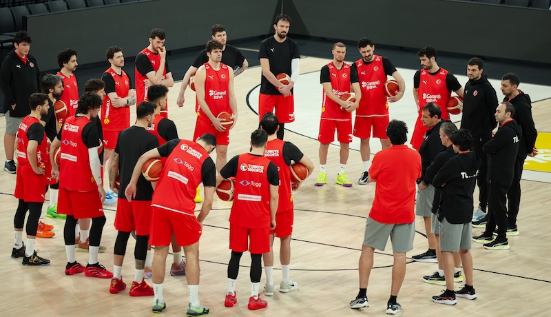 A Milli Erkek Basketbol Takımı, Sırbistan Maçı Hazırlıklarına Başladı