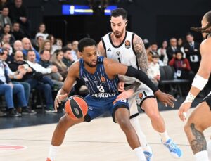 ANADOLU EFES’TEN GÜÇ GÖSTERİSİ