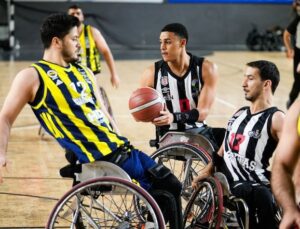 Beşiktaş Derbiyi Uzatmada Kazandı