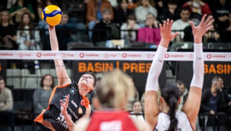 ECZACIBAŞI BEŞİKTAŞ’A SET VERMEDİ