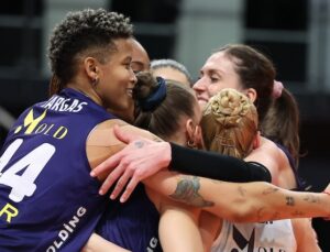 F.BAHÇE MEDICANA ARİNA İLE KAZANDI