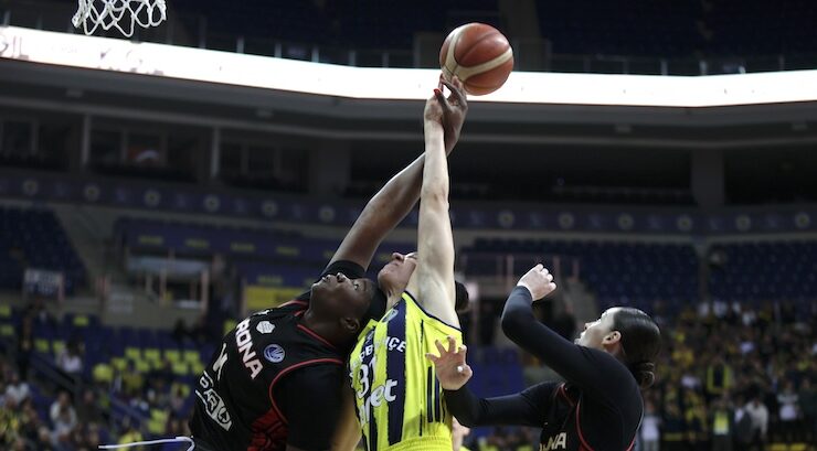 FENERBAHÇE OPET 1-0 ÖNDE