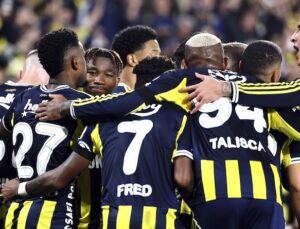 FENERBAHÇE TRABZON’DA SAHNEDE!