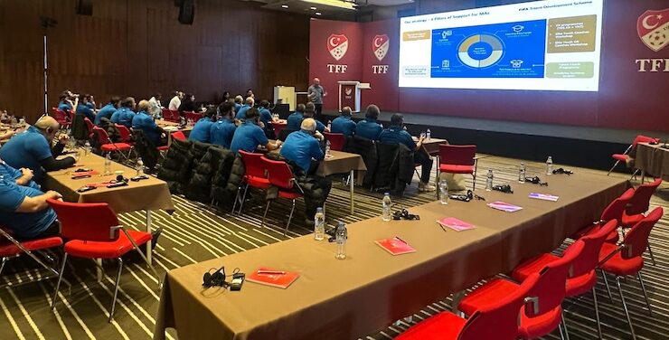 FIFA Yetenek Gelişim Programı Semineri Riva’da Yapıldı