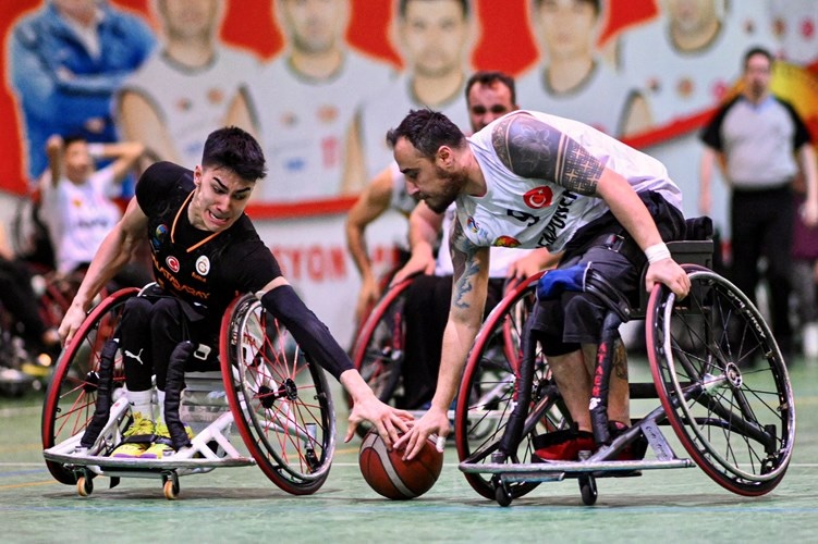 Galatasaray Fuzul Deplasmanda Kazandı