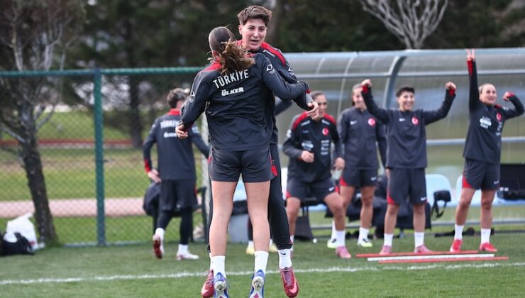 Kadın A Millî Futbol Takımımız Hazırlıklarını Sürdürüyor