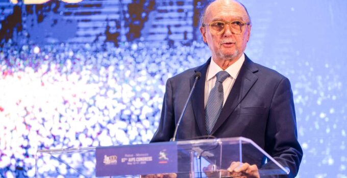 MERLO: OLİMPİYATLAR DERS VERDİ