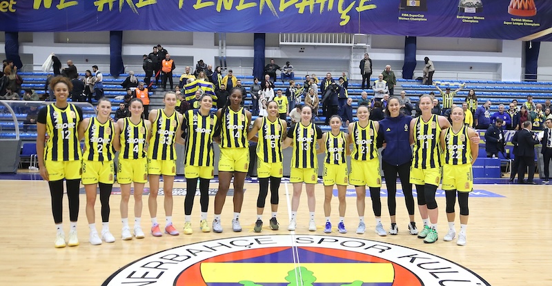 NAMAĞLUP LİDER FENERBAHÇE