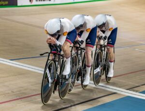 SABAH SEANSI REKORLA BAŞLADI