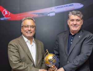 Serdal Adalı’dan Ahmet Bolat’a Ziyaret