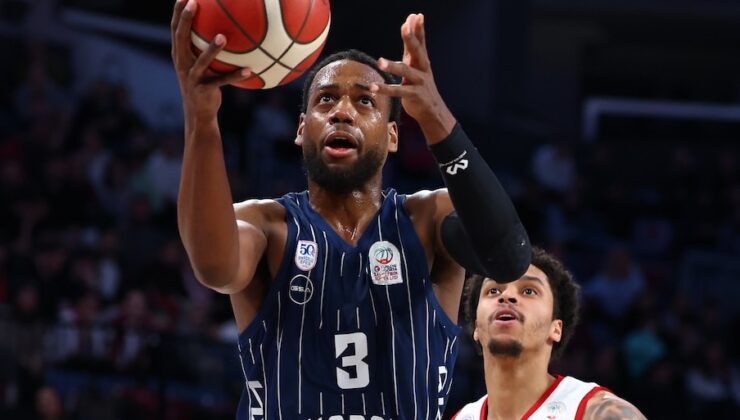 ANADOLU EFES DEPLASMANDA KAYIP