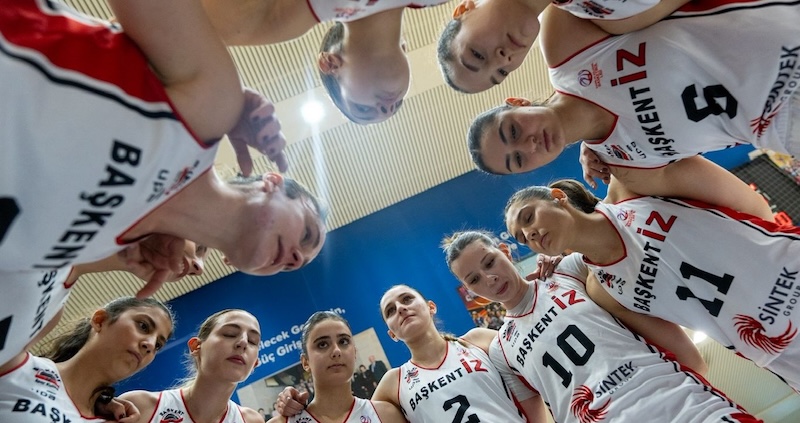 Başkent İz Kadın Basketbol Takımı Yarı Finalde