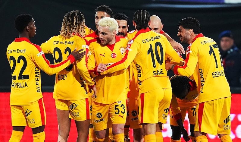 CİMBOM DÖRTTE DÖRTLE ZİRVEDE