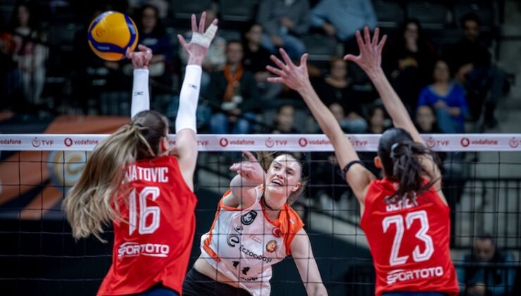 ECZACIBAŞI SEZONU ZAFERLE TAMAMLADI