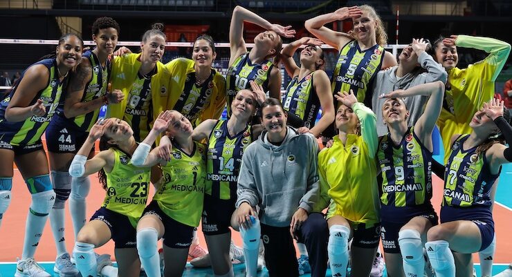 FENERBAHÇE MEDİCANA DÖRTLÜ FİNALDE