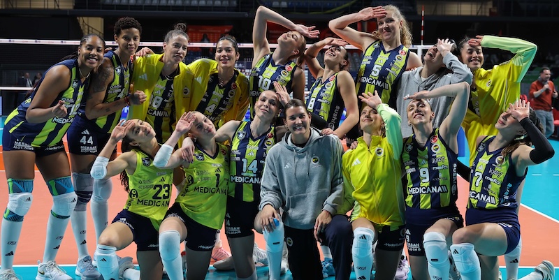 FENERBAHÇE MEDİCANA DÖRTLÜ FİNALDE