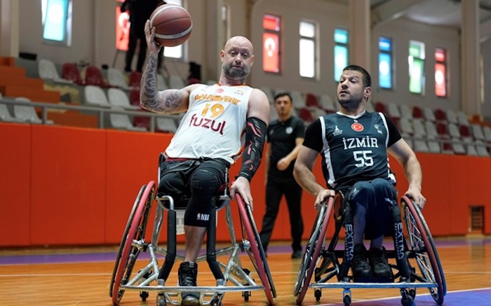 Galatasaray Fuzul 78-36 İzmir Büyükşehir Belediyesi