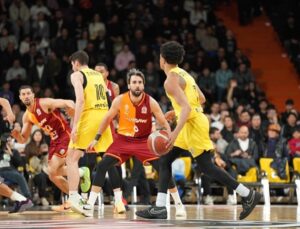 GALATASARAY MERSİN’DE FARK YEDİ!