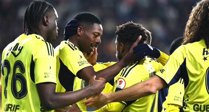 GAZİANTEP’TE FENERBAHÇE ŞOV: 4-0