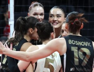 NORMAL SEZONUN LİDERİ VAKIFBANK