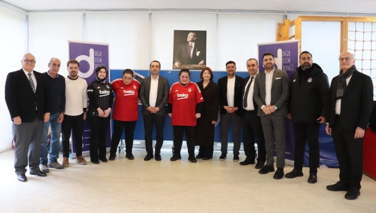 Otizmli Çocuklara Anlamlı Jest